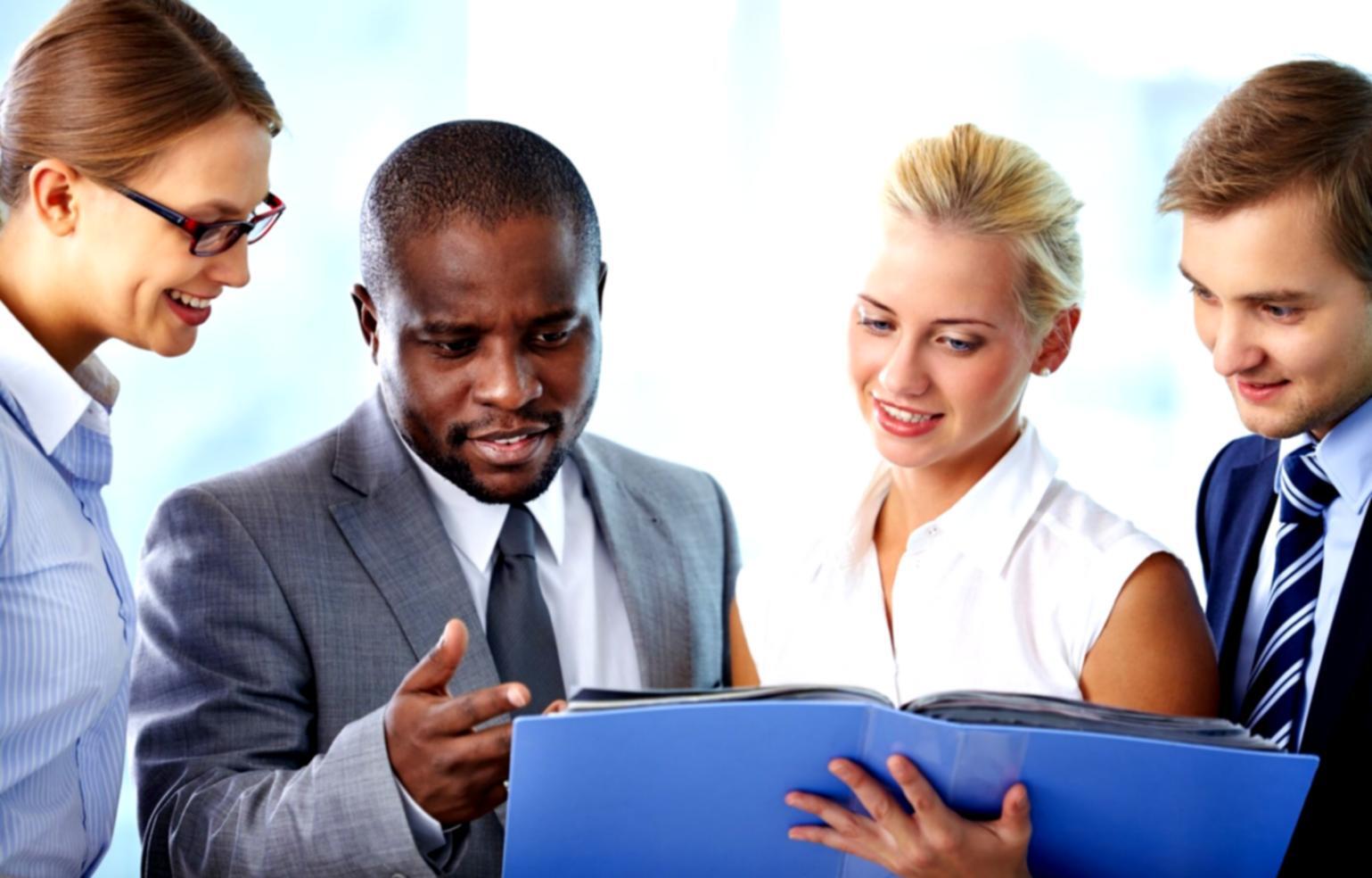 Investment portfolio analysis and regular contribution planning